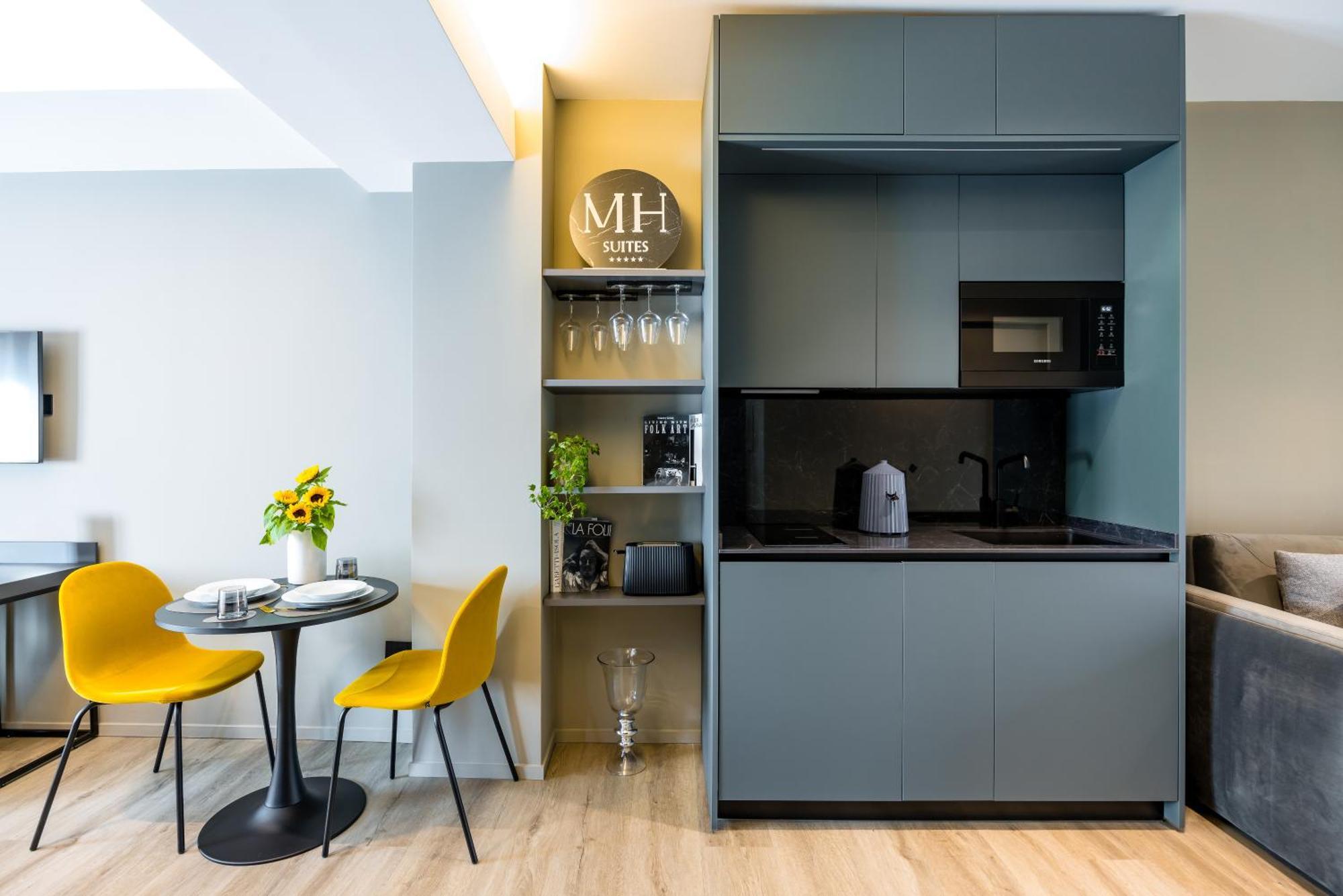 Mh Suites Plebiscito Naples Extérieur photo