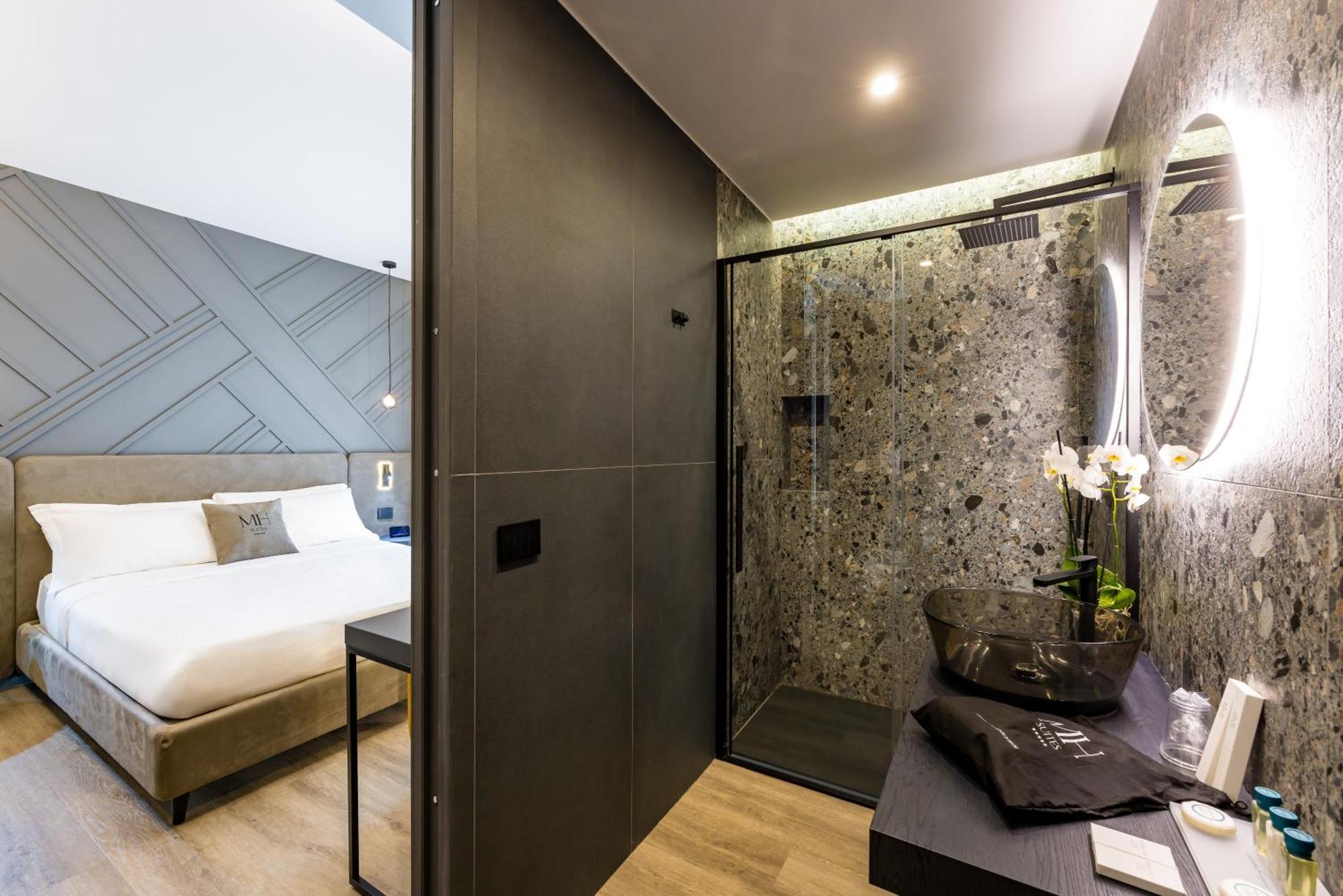 Mh Suites Plebiscito Naples Extérieur photo