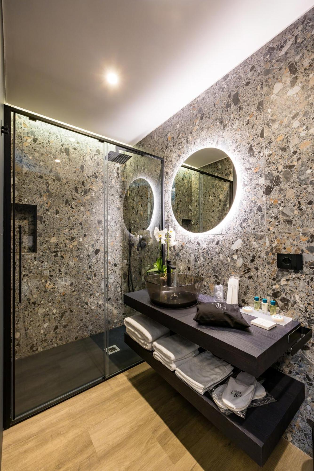 Mh Suites Plebiscito Naples Extérieur photo