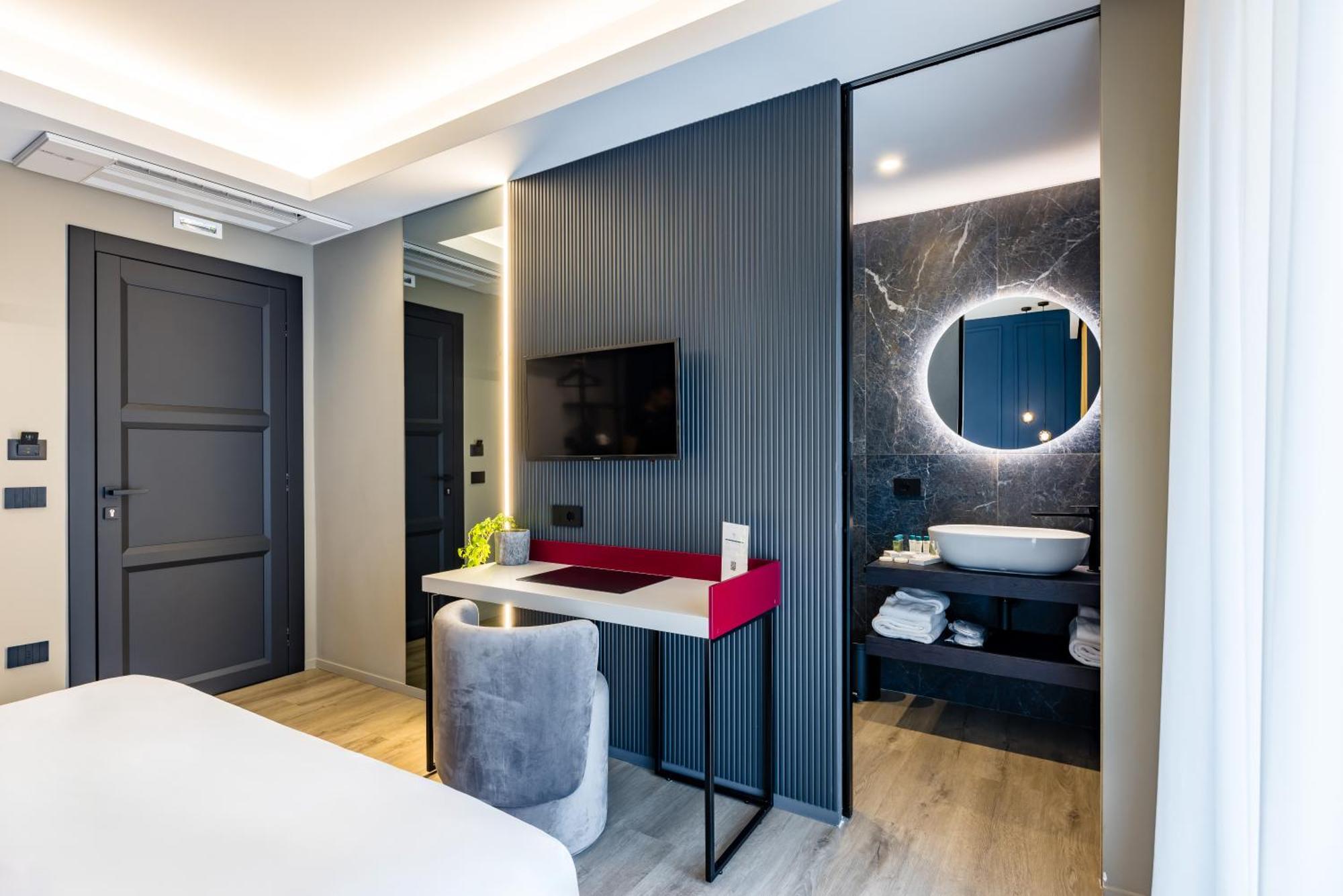 Mh Suites Plebiscito Naples Extérieur photo